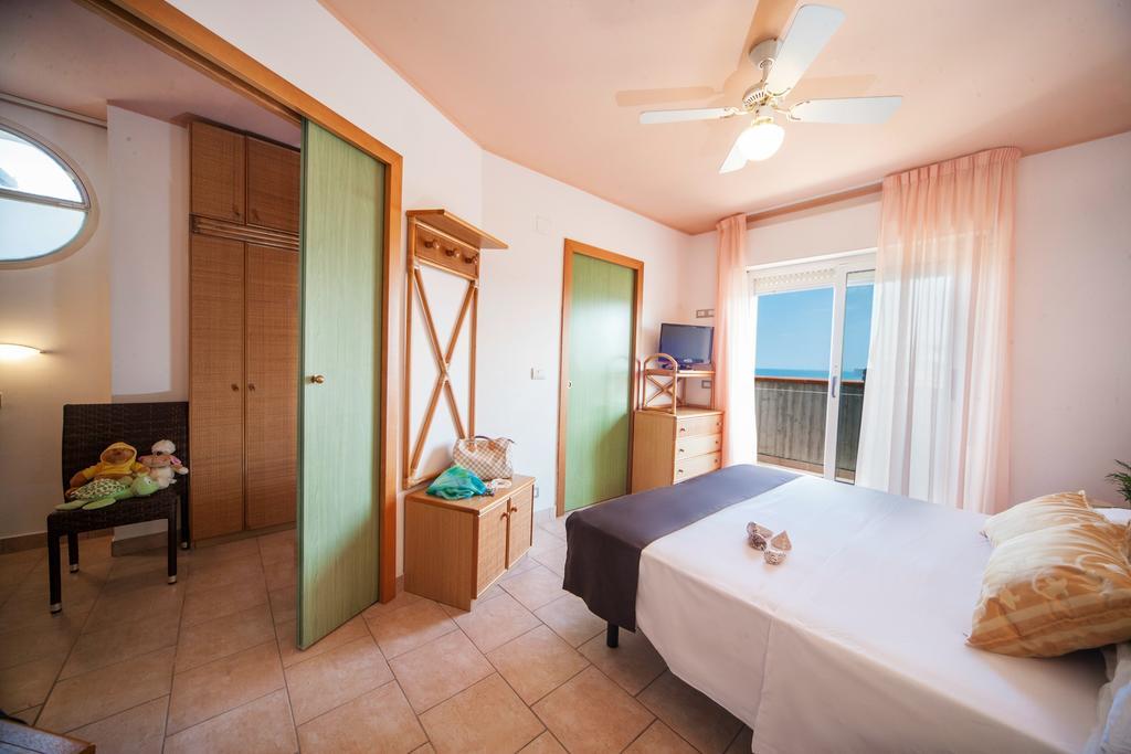 Hotel Doge Alba Adriatica Δωμάτιο φωτογραφία