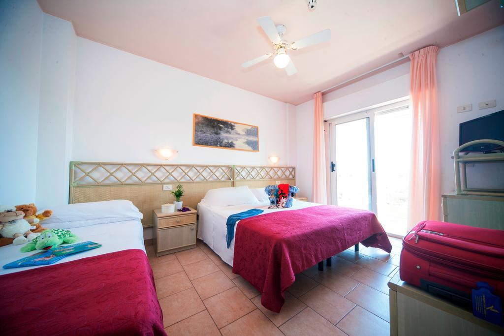 Hotel Doge Alba Adriatica Δωμάτιο φωτογραφία