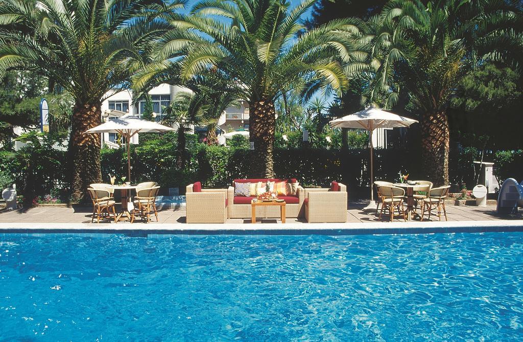 Hotel Doge Alba Adriatica Εξωτερικό φωτογραφία