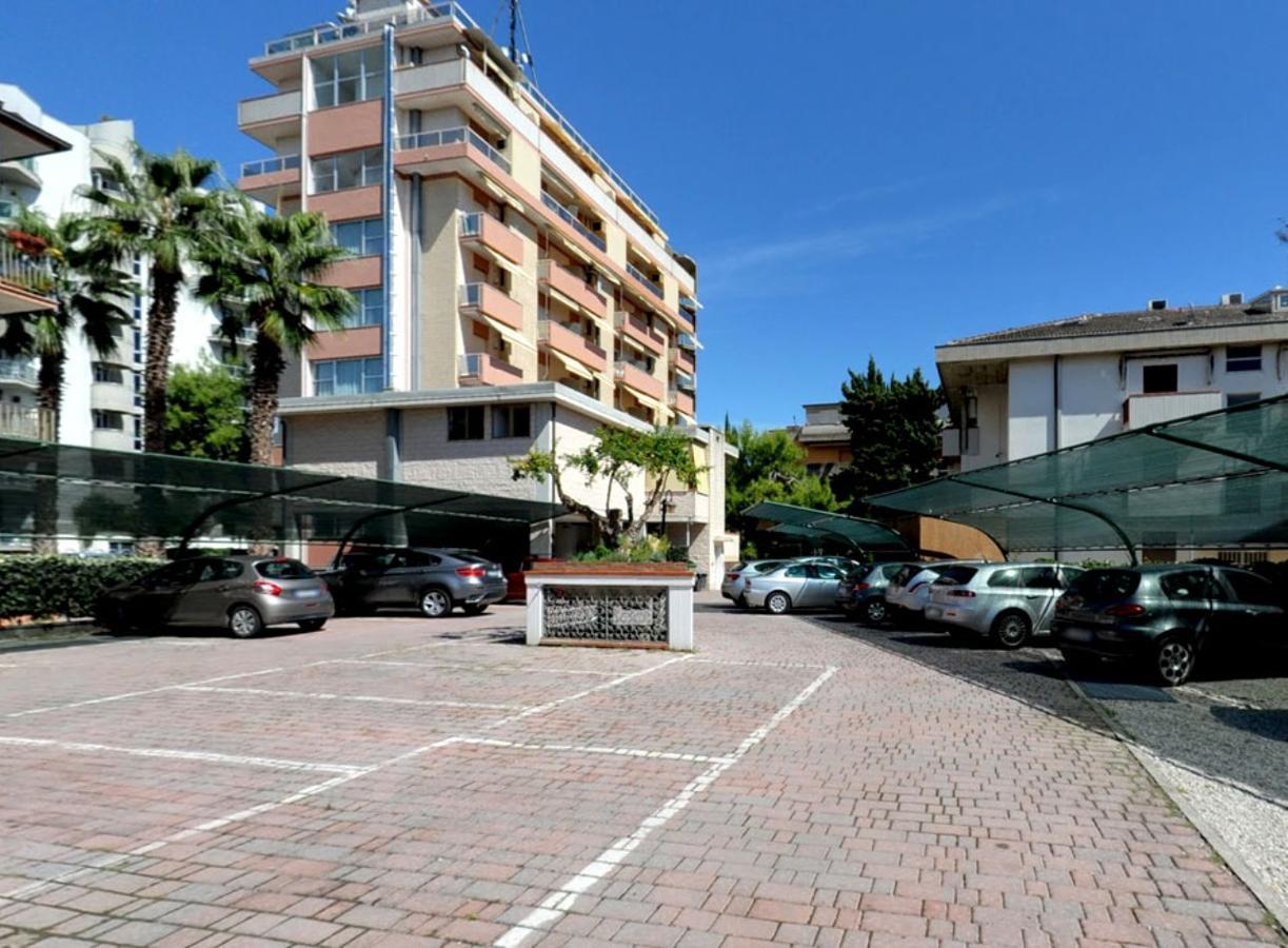 Hotel Doge Alba Adriatica Εξωτερικό φωτογραφία